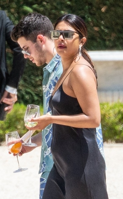 Joe Jonas, Sophie Turner, Wedding Weekend, Nick Jonas, Priyanka Chopra